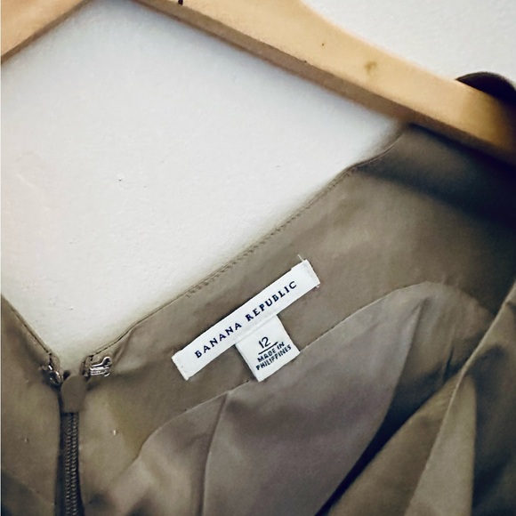 Banana Republic Champagne Dress - Picture 3 of 3